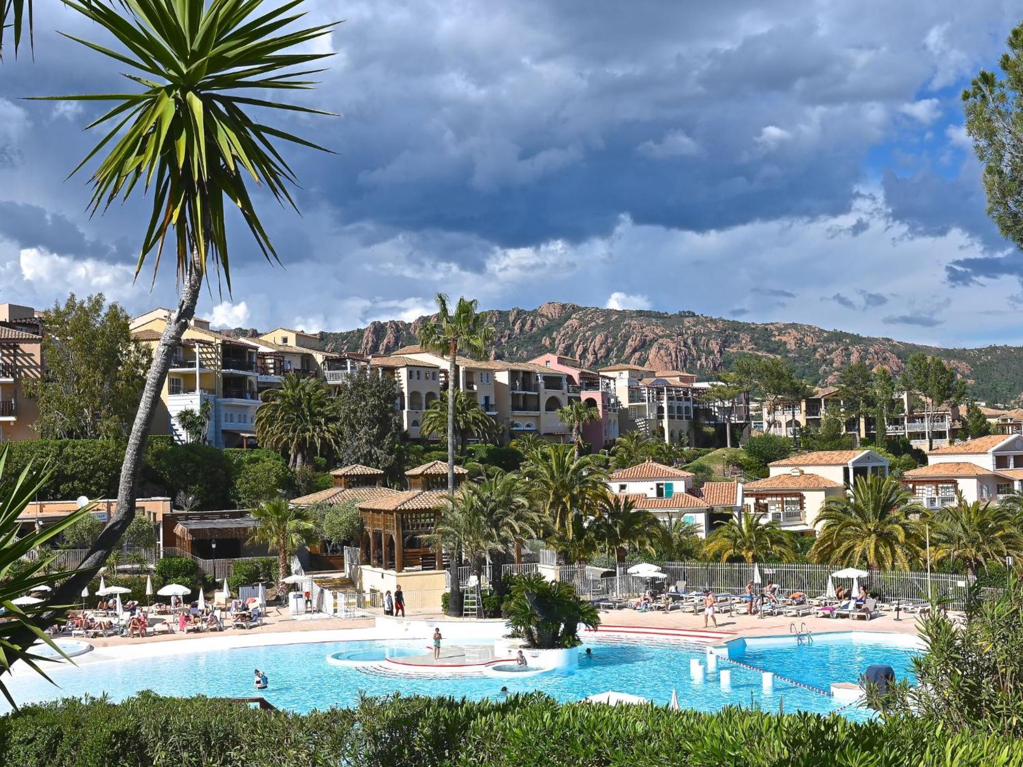 Apartment Village Cap Esterel - Le Village-14 By Interhome Saint-Raphaël Exteriör bild